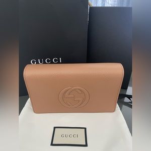 GUCCI - Camelia Soho Crossbody Wallet Purse